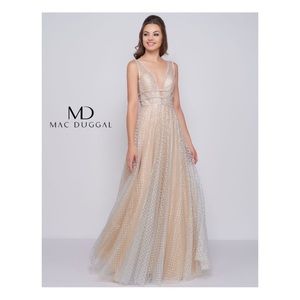 MAC DUGGAL Lattice-Print Sparkle Ball Gown